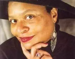 Deitra Farr